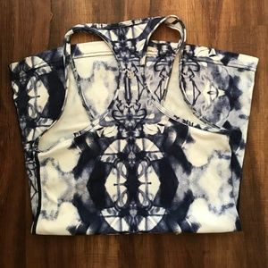 Lululemon racer back tank size 6